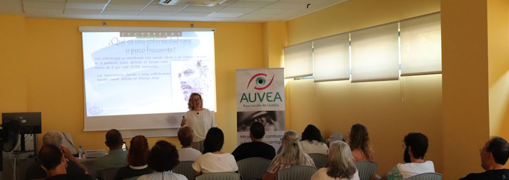 Nansy en el Encuentro de la Asociación de Pacientes de Uveítis en el Creer